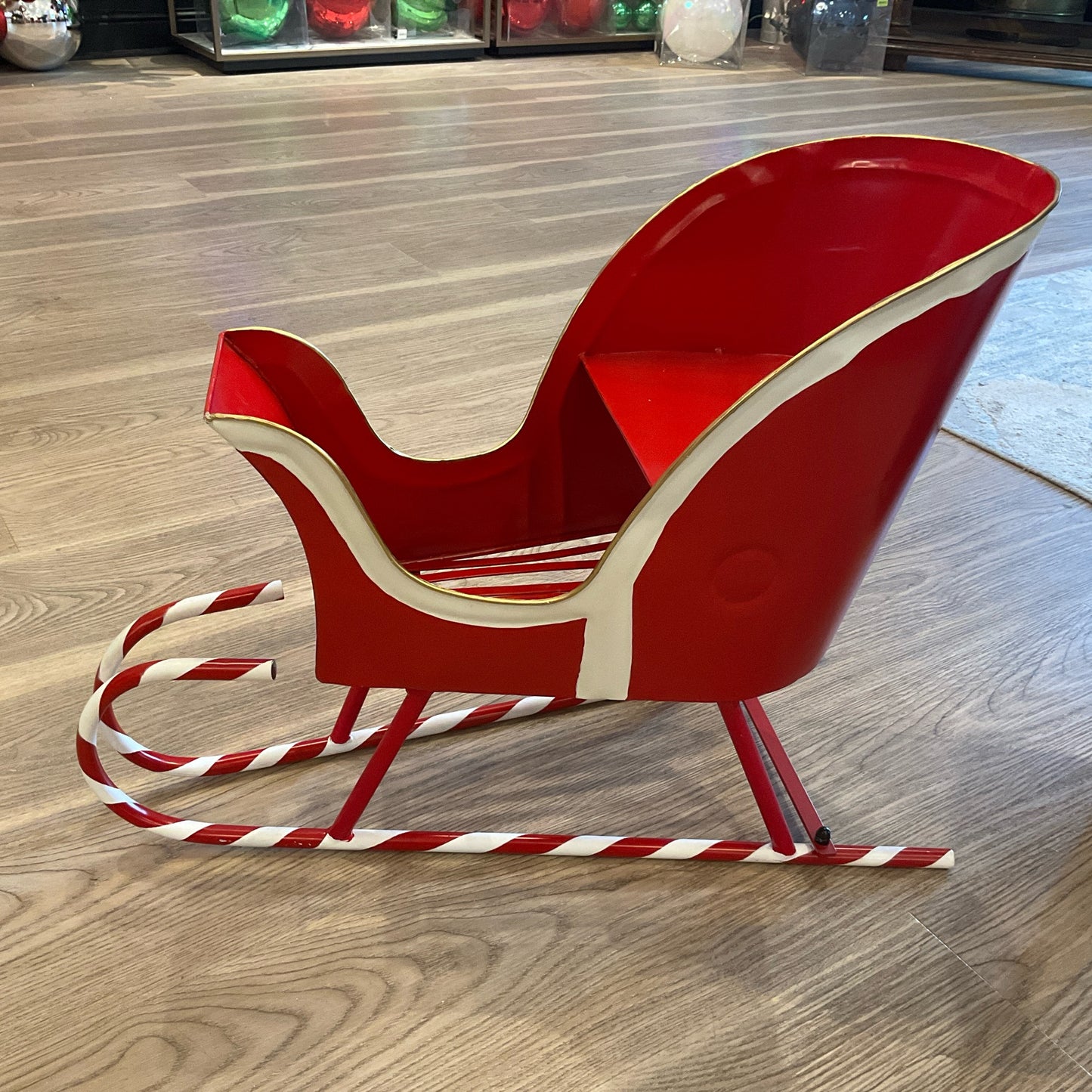 Sleigh 19.5"L x 8"W x 12"H, 25.5"L x 10.5"W x 17.5"H Metal Large (SINGLE)