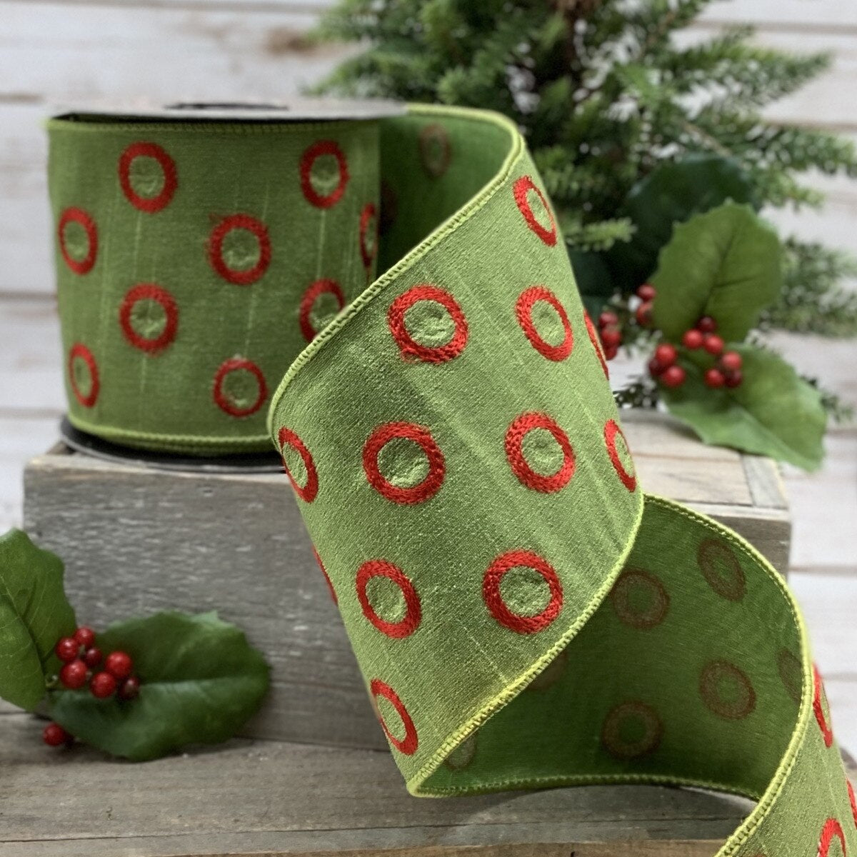 4" x 10yds faux dupion red embroidery circles, green-red