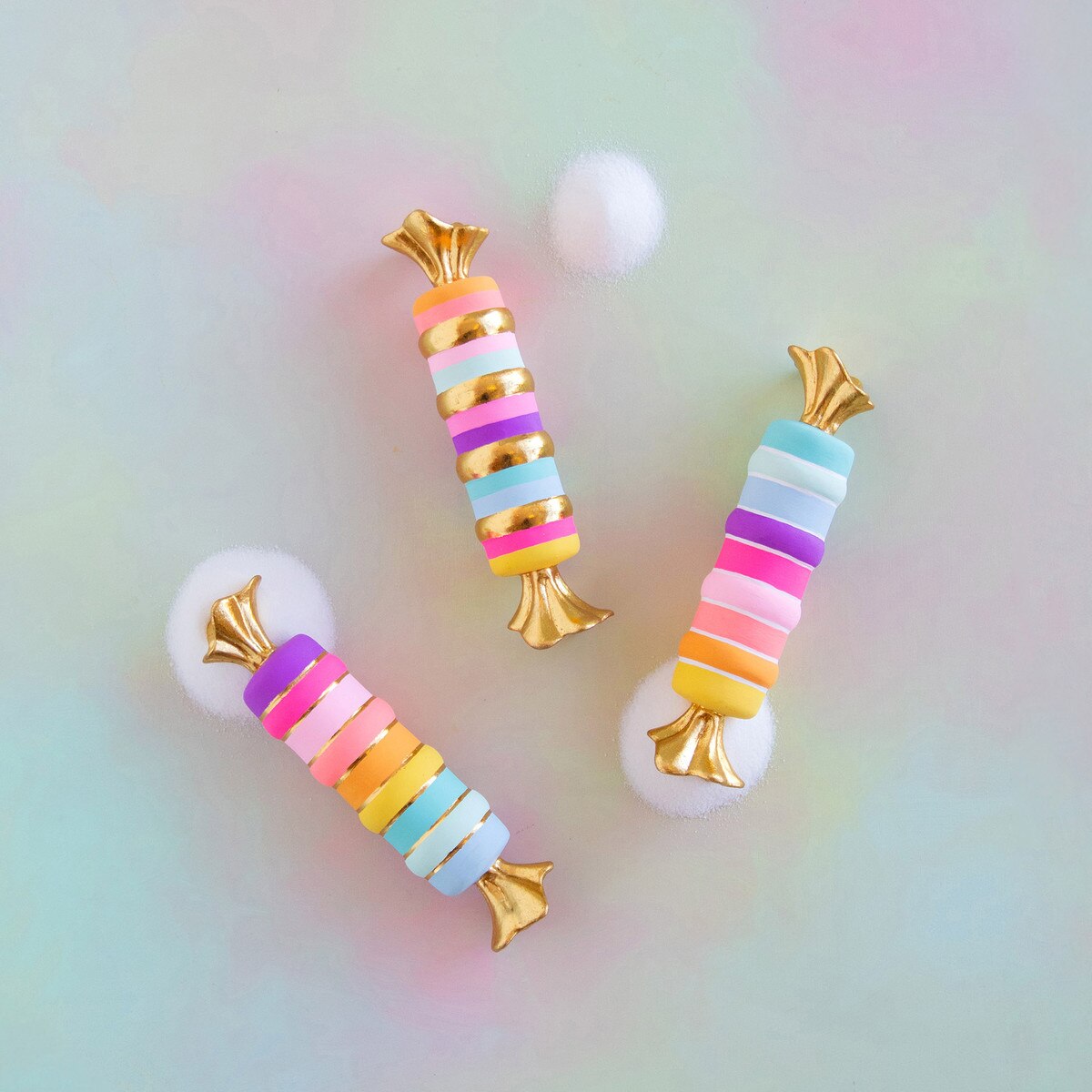 Small Rainbow Taffy Display, 3 ASST, Fiber Pulp, 12"